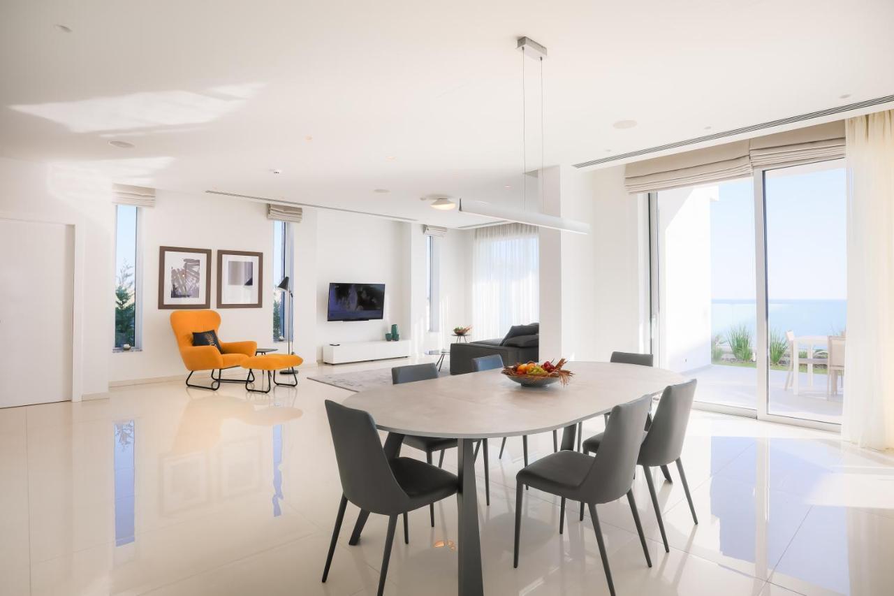 Sea Pearl Beachfront Villas - Breeze Ajía Nápa Eksteriør bilde