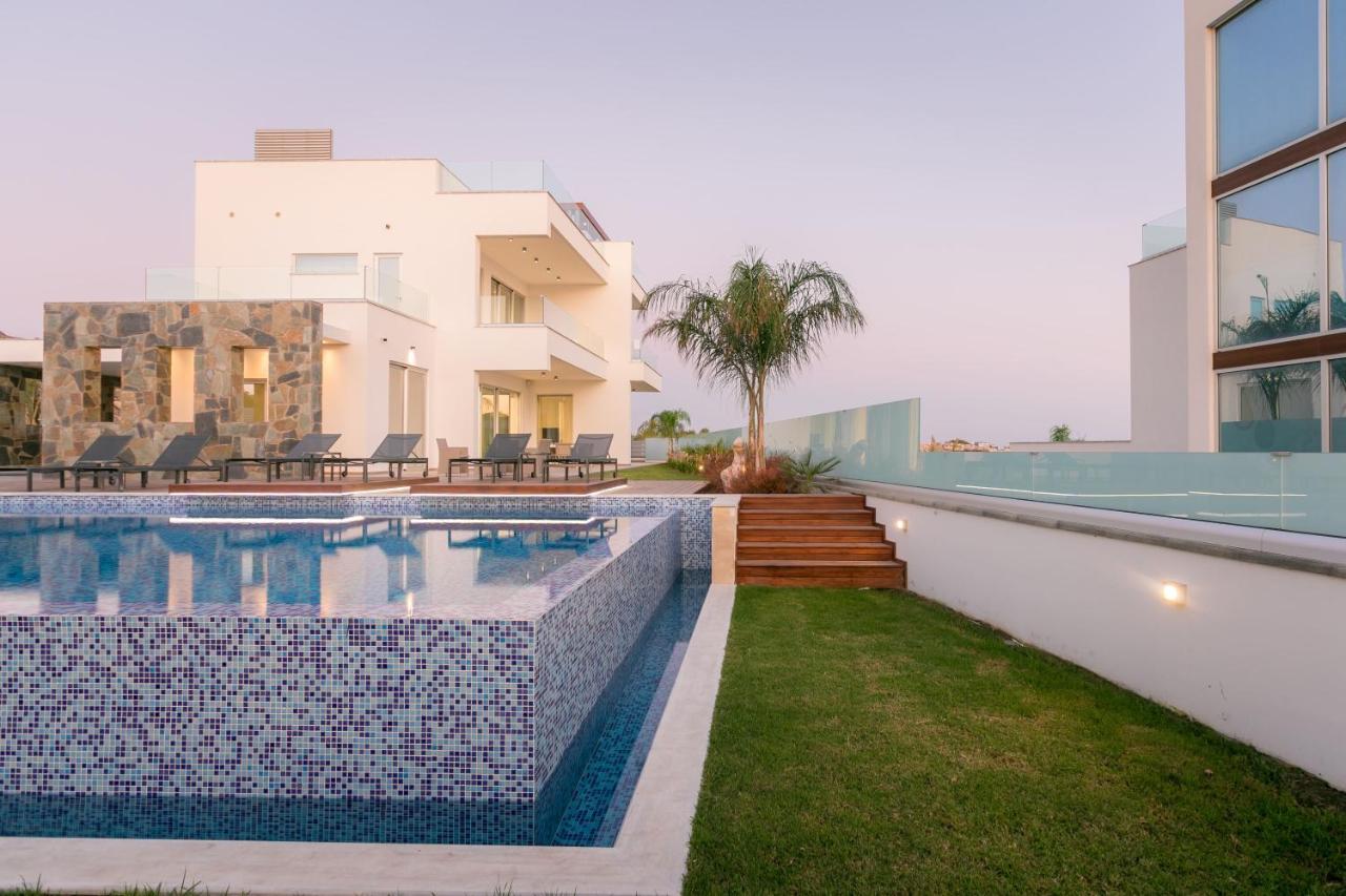 Sea Pearl Beachfront Villas - Breeze Ajía Nápa Eksteriør bilde