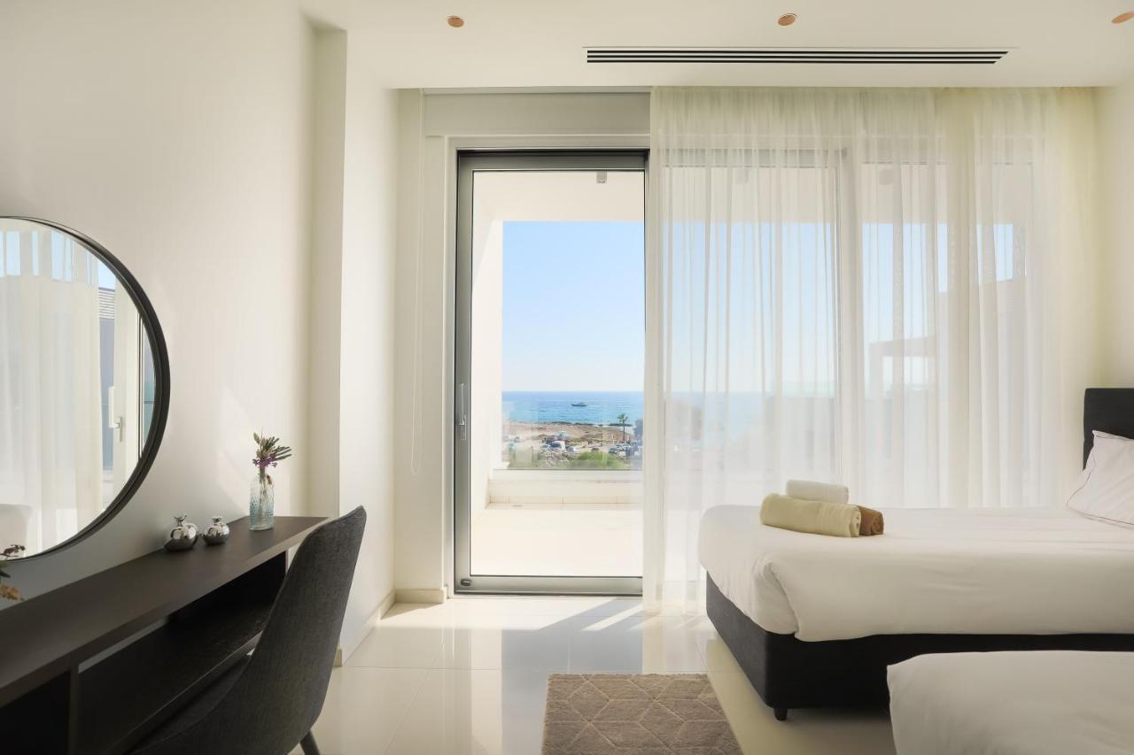 Sea Pearl Beachfront Villas - Breeze Ajía Nápa Eksteriør bilde