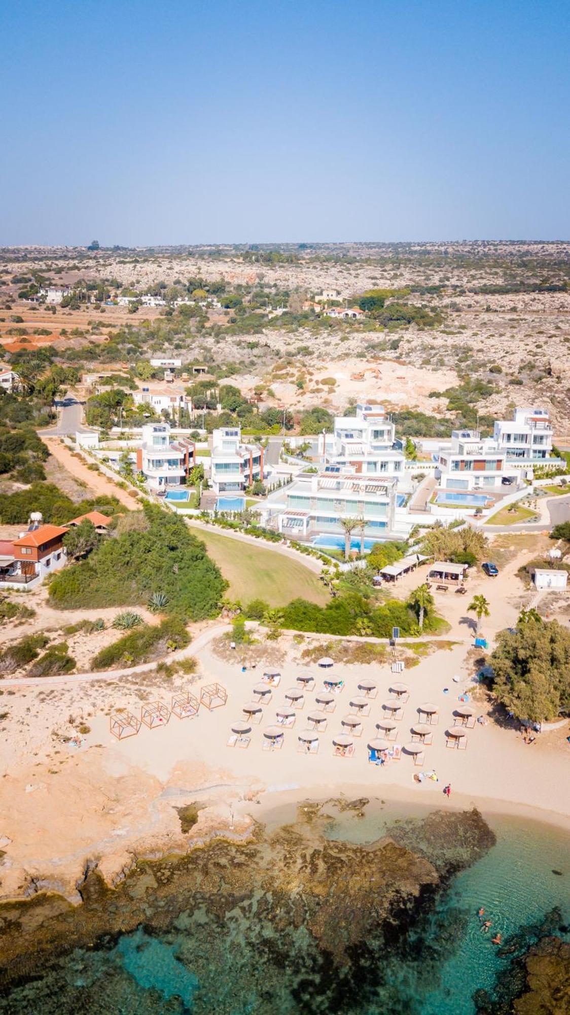 Sea Pearl Beachfront Villas - Breeze Ajía Nápa Eksteriør bilde